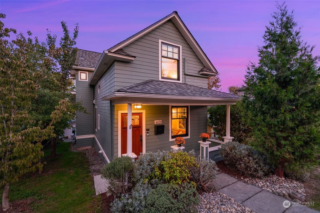 Photo of 4430 Letitia Avenue S, Seattle, WA 98118 (MLS # 2294465)