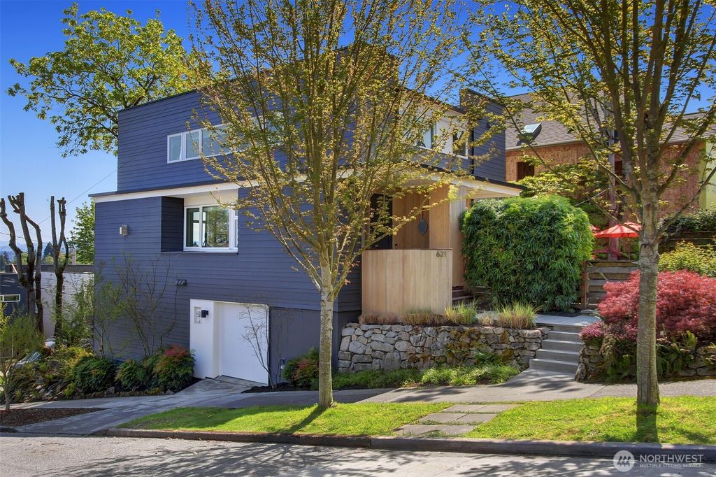 Photo of 621 25th Avenue E, Seattle, WA 98112 (MLS # 2362053)