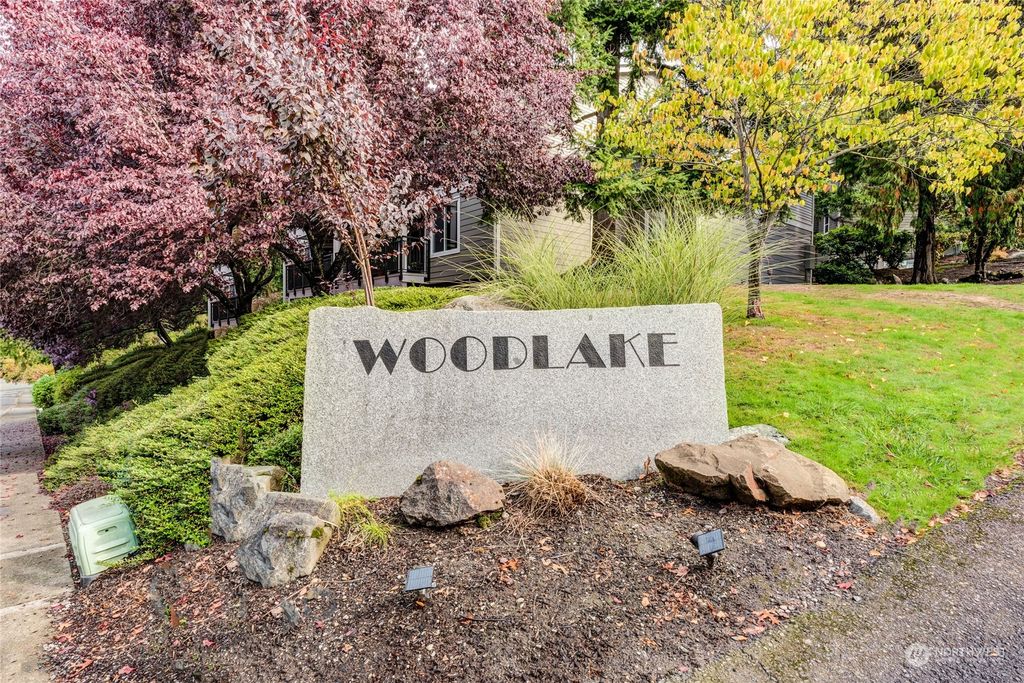 Photo of 3272 80th Avenue SE #2, Mercer Island, WA 98040 (MLS # 2172723)