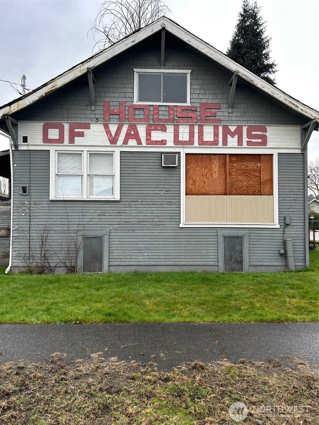 Photo of 504 W Main St. St W, Auburn, WA 98001 (MLS # 2476580)