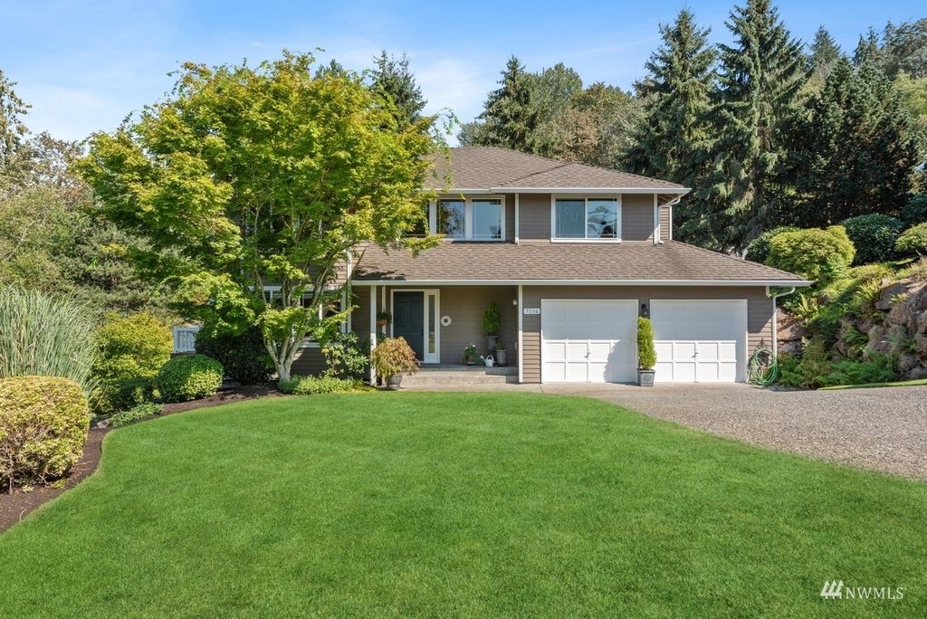 Photo of 7036 NE 164th Street, Kenmore, WA 98028 (MLS # 1986369)