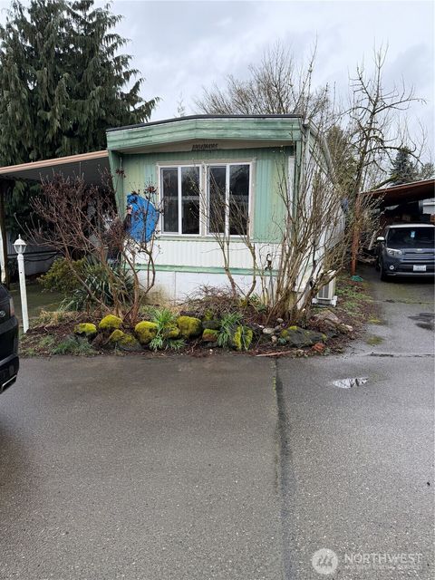 Photo of 7301 NE 175th St #212, Kenmore, WA 98028 (MLS # 2495175)
