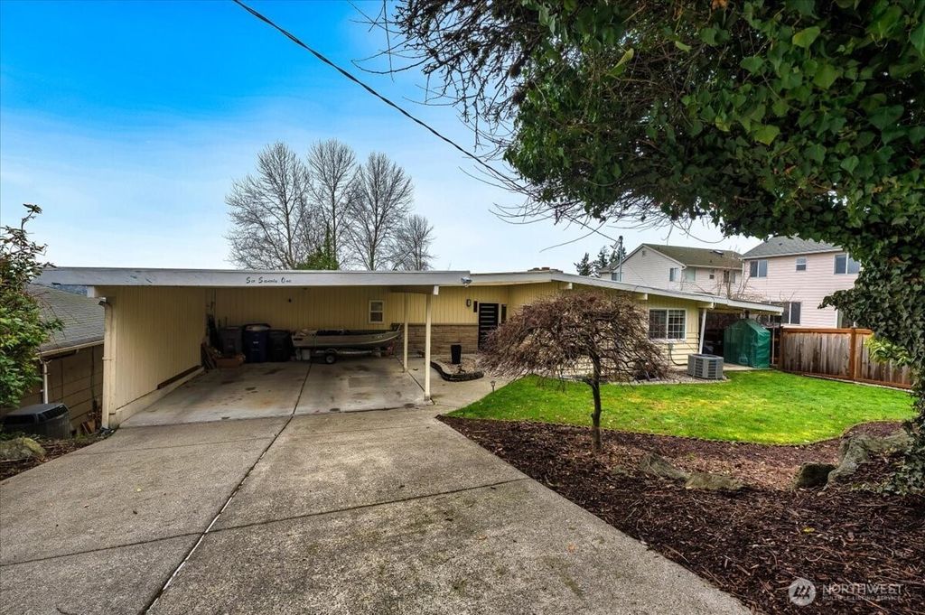 Photo of 671 Blaine Avenue NE, Renton, WA 98056 (MLS # 2336529)