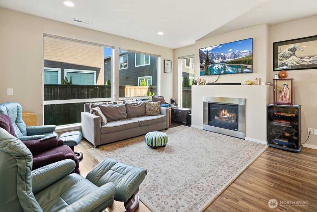 17227 39th Drive SE