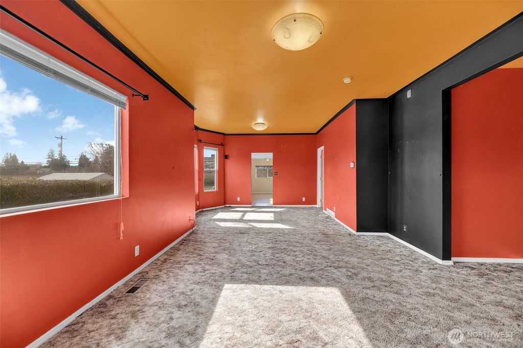 Photo of 1332 E Marine View Drive, Everett, WA 98201 (MLS # 2346558)