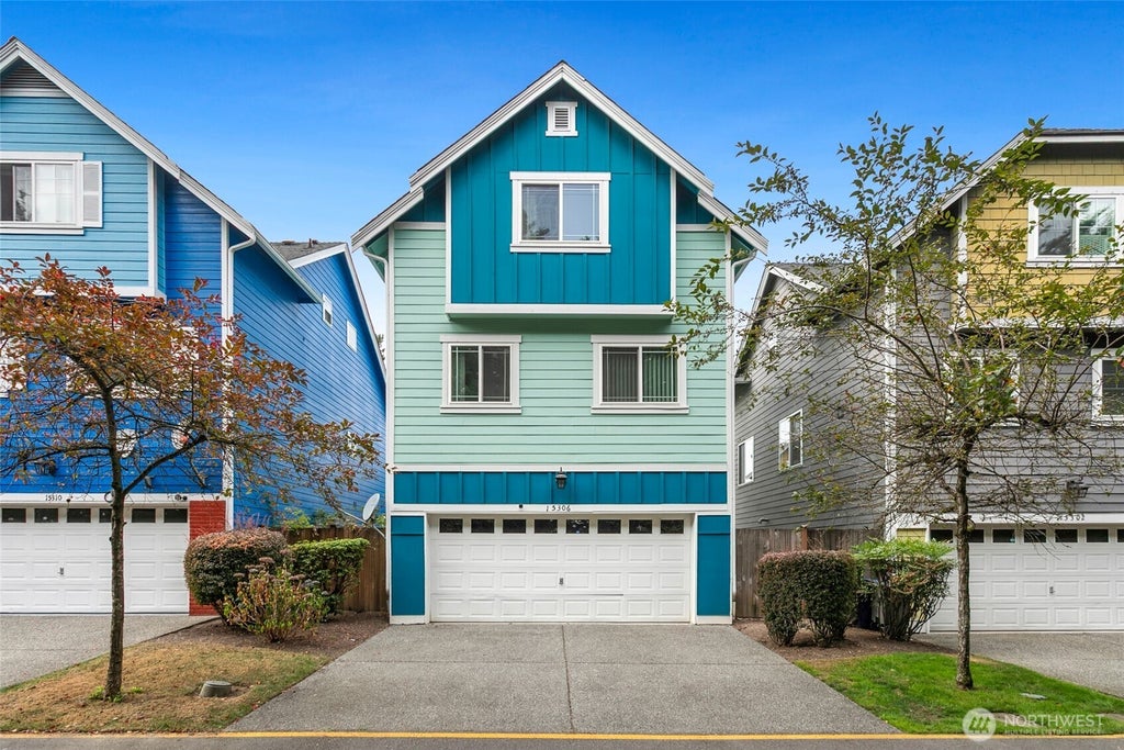 Photo of 15306 14th Avenue W, Lynnwood, WA 98087 (MLS # 2582103)