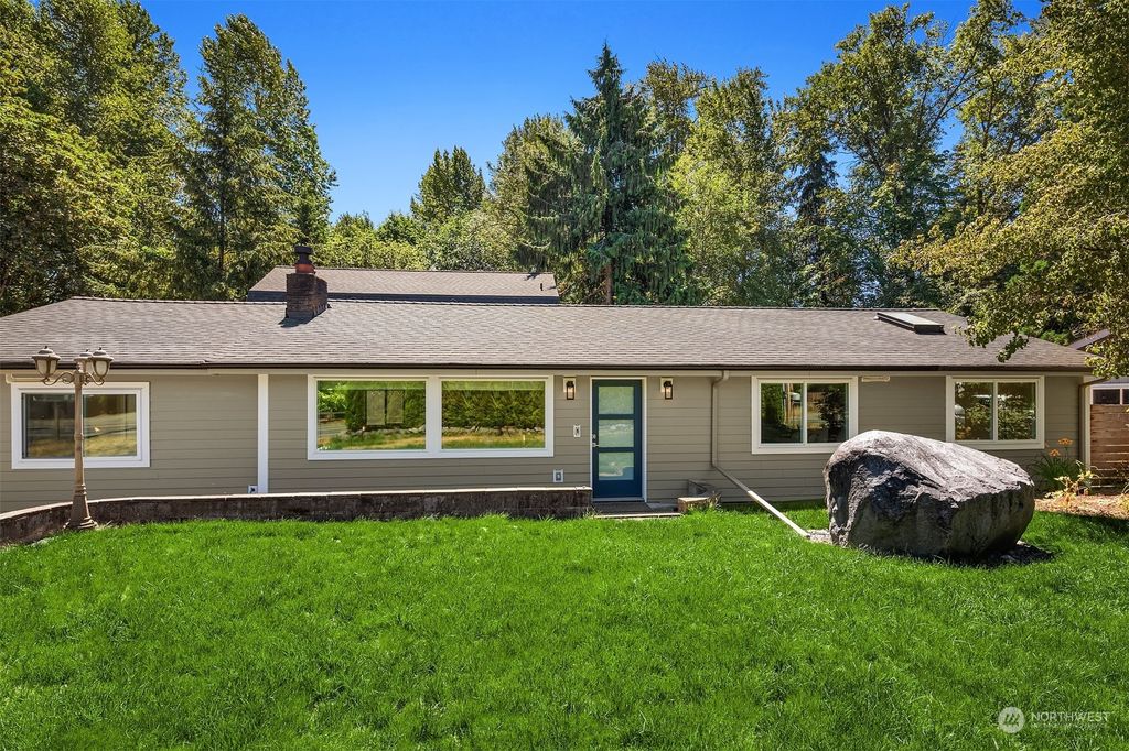 Photo of 7349 NE 192nd Street, Kenmore, WA 98028 (MLS # 2267875)