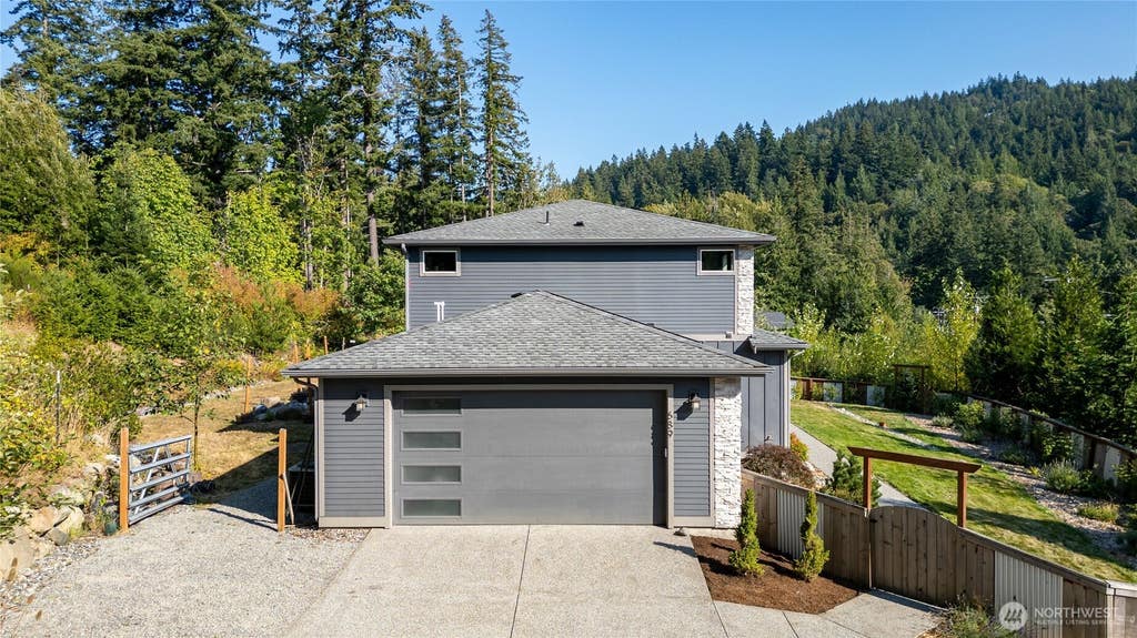 Photo of 689 Chuckanut Drive N, Bellingham, WA 98229 (MLS # 2571529)