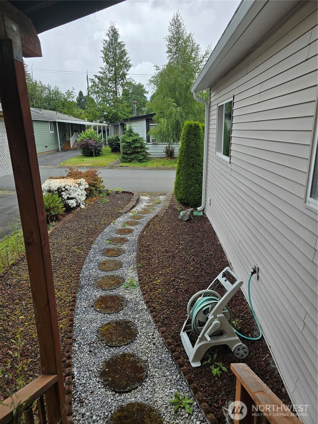 Photo of 815 SW 124th Street SW #30, Everett, WA 98204 (MLS # 2396349)