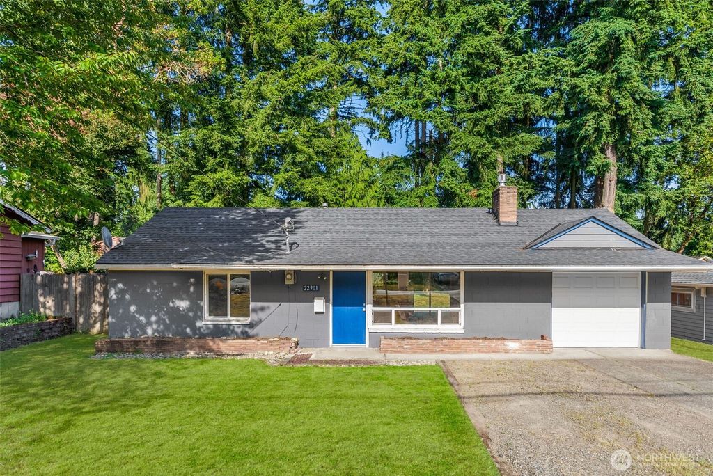 Photo of 22901 60th Avenue W, Mountlake Terrace, WA 98043 (MLS # 2391972)