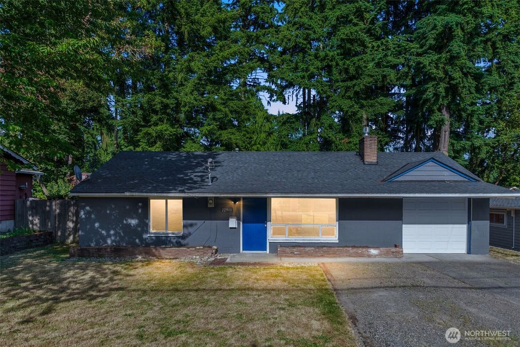 Photo of 22901 60th Avenue W, Mountlake Terrace, WA 98043 (MLS # 2391972)