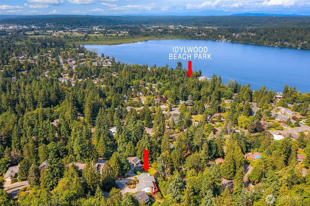 Photo of 17532 NE 31st Court, Redmond, WA 98052 (MLS # 2381473)