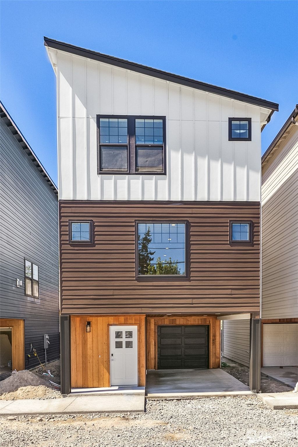 Photo of 14726 40th Avenue W, Lynnwood, WA 98087 (MLS # 2005595)