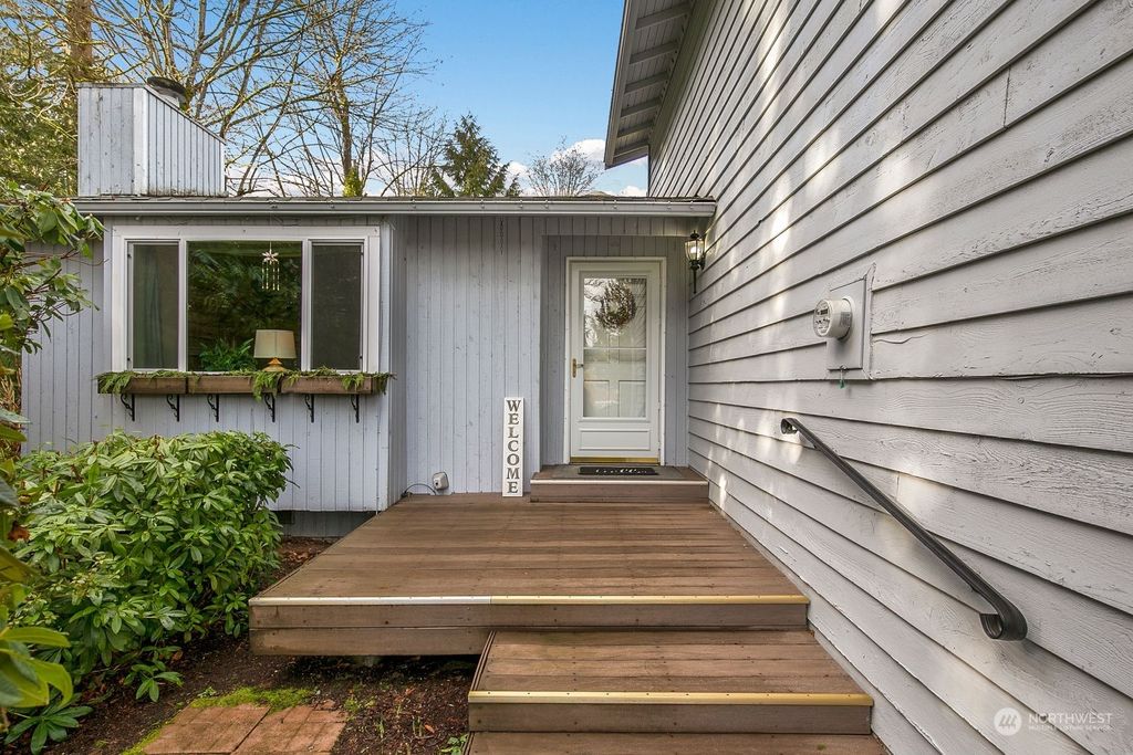 Photo of 18429 196th Avenue SE, Renton, WA 98058 (MLS # 2028825)