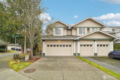 Photo of 722 239th Lane SE, Sammamish, WA 98074 (MLS # 2485087)