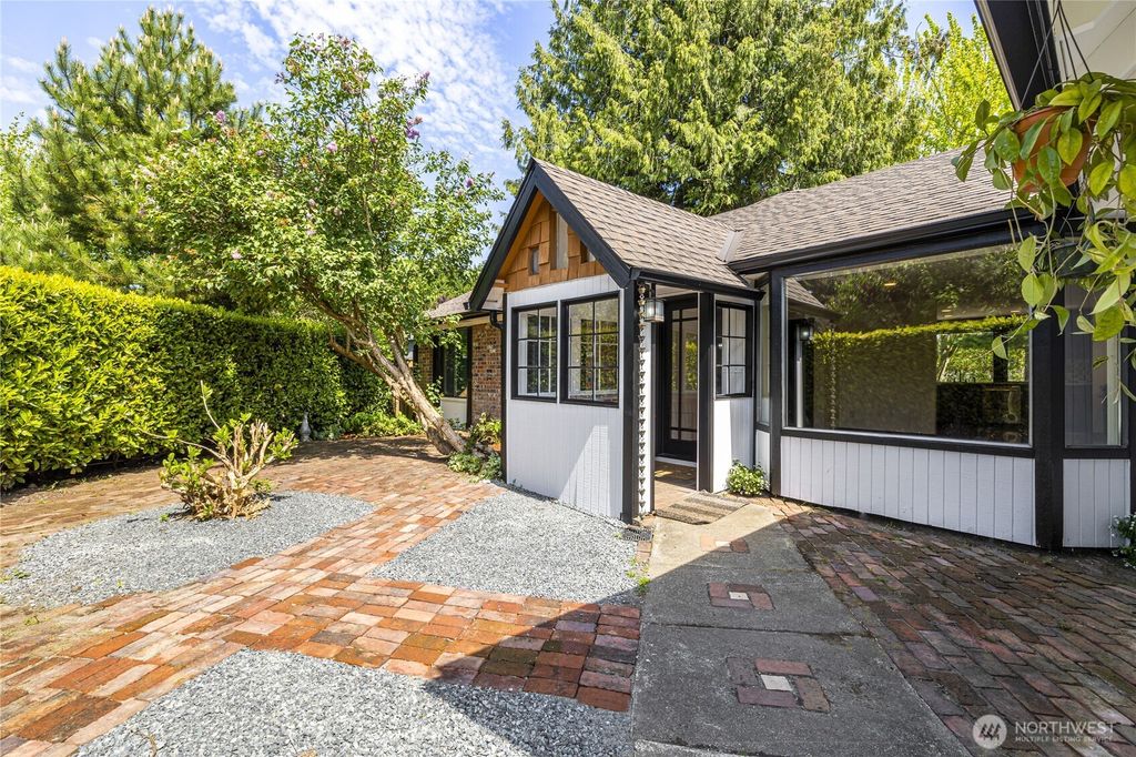 Photo of 2603 116th Drive NE, Lake Stevens, WA 98258 (MLS # 2370893)