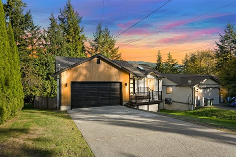 Photo of 444 E Alder Drive, Sedro Woolley, WA 98284 (MLS # 2596927)