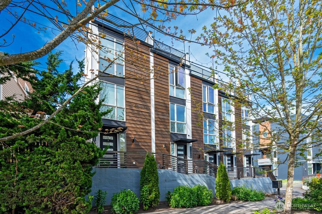 Photo of 2108 E James Street #A, Seattle, WA 98122 (MLS # 2515800)