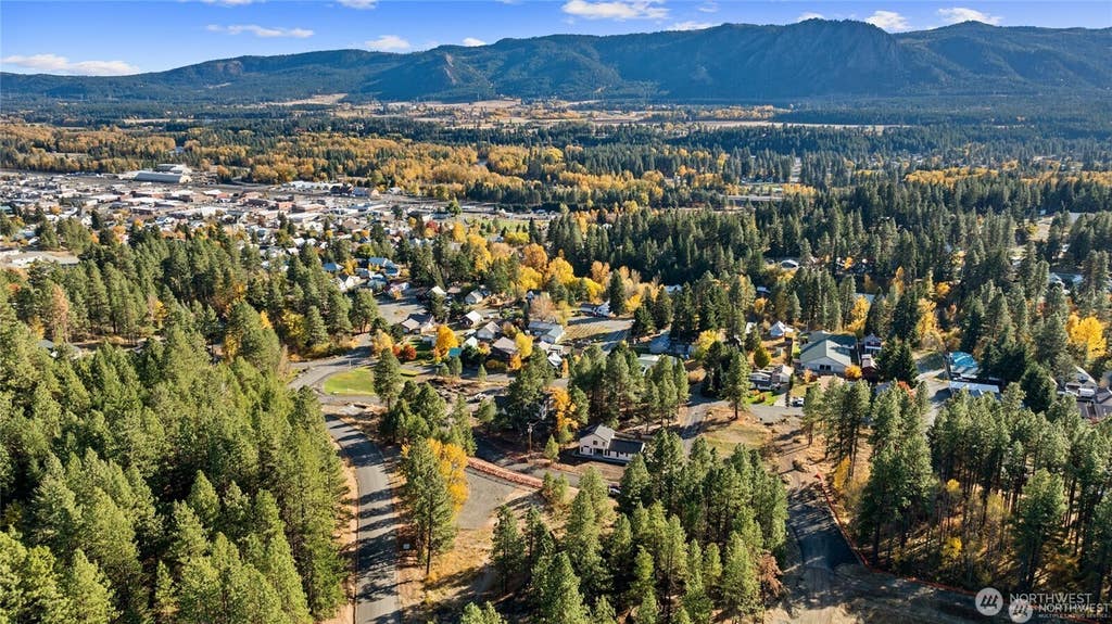 Photo of 604 Compass Place, Cle Elum, WA 98922 (MLS # 2538297)