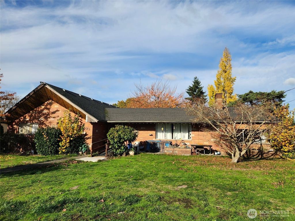 Photo of 3303 Galvin Road, Centralia, WA 98531 (MLS # 2457678)