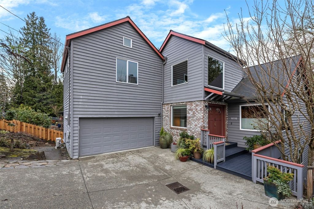 Photo of 16518 35th Avenue NE, Lake Forest Park, WA 98155 (MLS # 2334772)