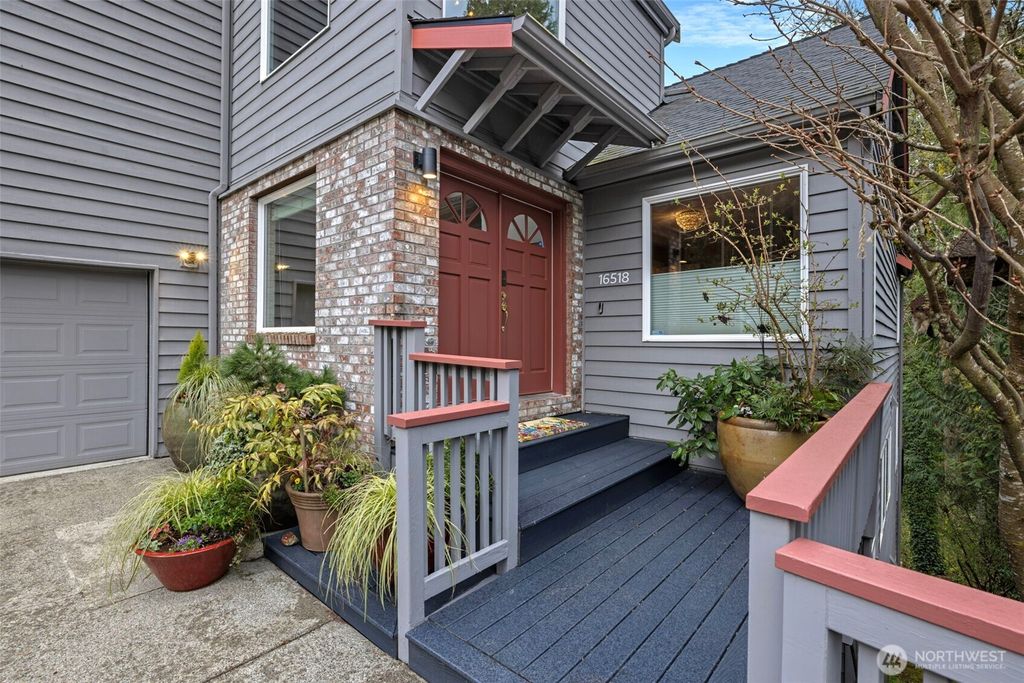 Photo of 16518 35th Avenue NE, Lake Forest Park, WA 98155 (MLS # 2334772)