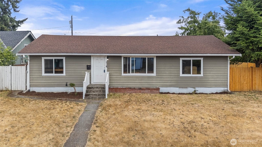 Photo of 5911 S Thompson Avenue, Tacoma, WA 98408 (MLS # 2574874)