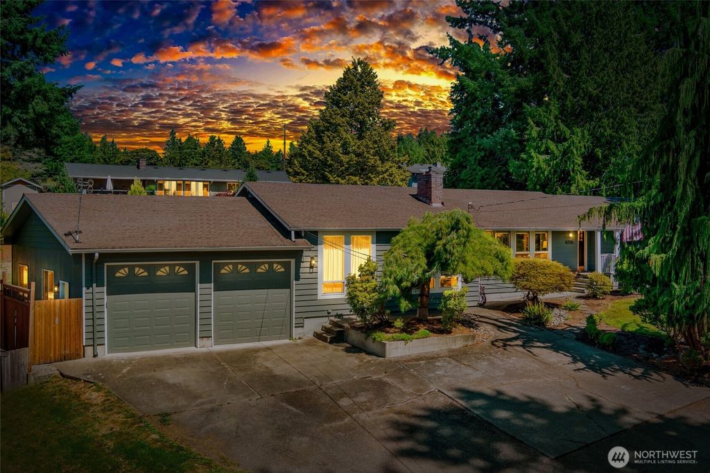 Photo of 6725 73rd Street NE, Marysville, WA 98270 (MLS # 2415376)