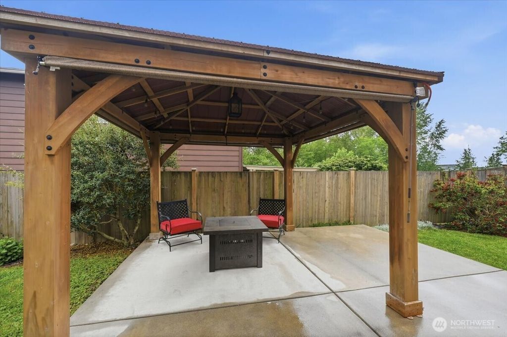Photo of 1026 86th Avenue SE, Lake Stevens, WA 98258 (MLS # 2524857)