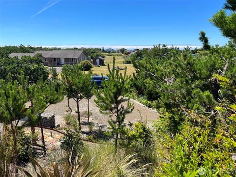 Photo of 34910 I Street, Ocean Park, WA 98640 (MLS # 2410226)