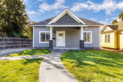 Photo of 520 Bryant Avenue, Walla Walla, WA 99362 (MLS # 2582340)