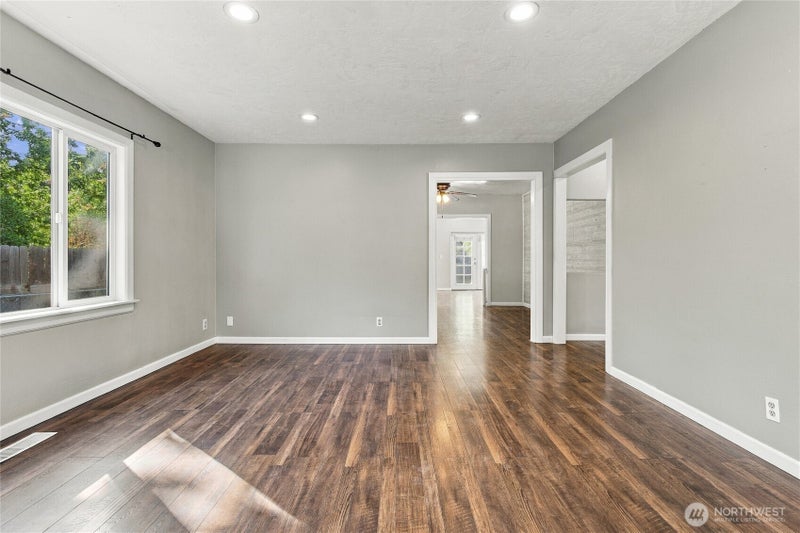 520 Bryant Avenue