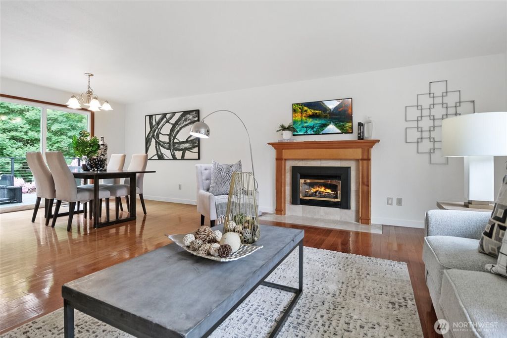 Photo of 6309 115th Court SE, Bellevue, WA 98006 (MLS # 2402908)