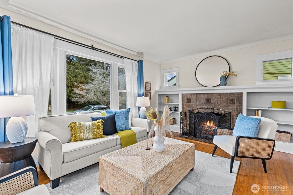 Photo of 8029 Stroud Avenue N, Seattle, WA 98103 (MLS # 2335834)