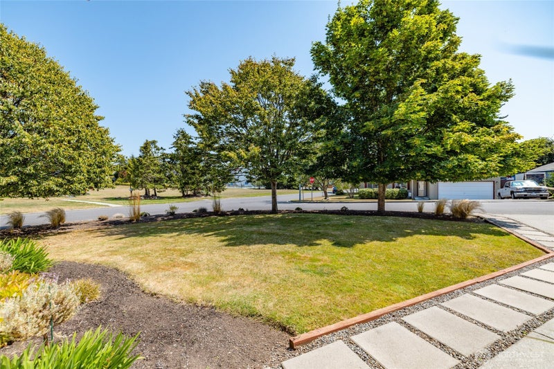 6157 Parkside Drive