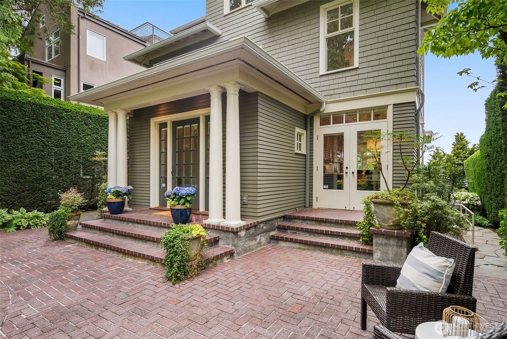 Photo of 1621 7th Avenue W, Seattle, WA 98119 (MLS # 2375463)
