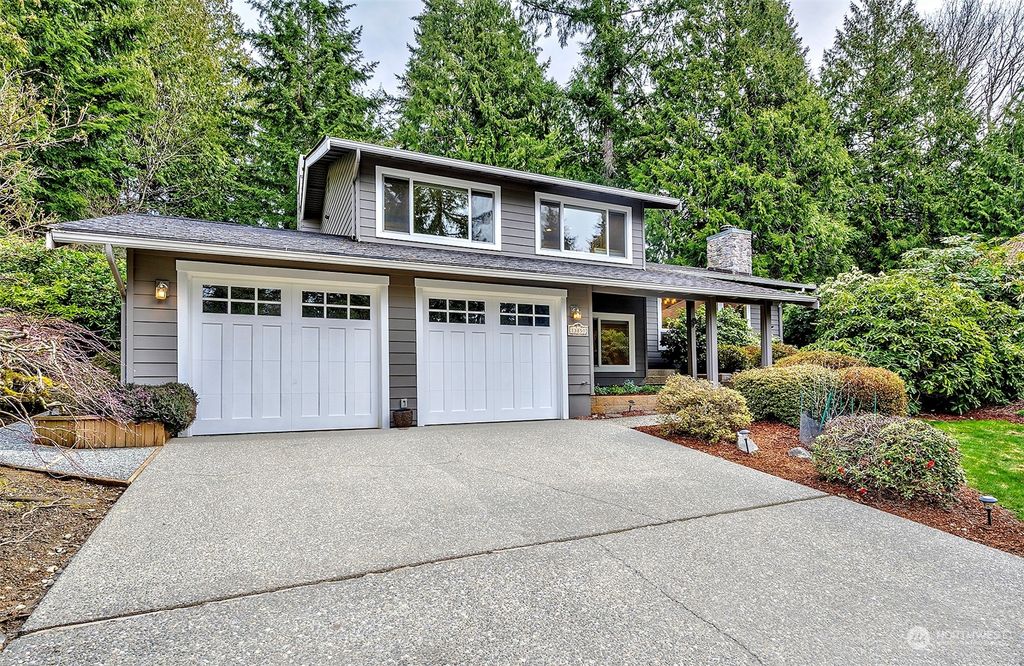 Photo of 13850 173rd Avenue NE, Redmond, WA 98052 (MLS # 2050066)