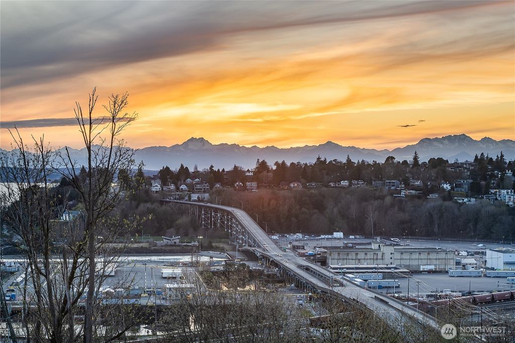 Photo of 1511 11th Avenue W #5, Seattle, WA 98119 (MLS # 2318594)