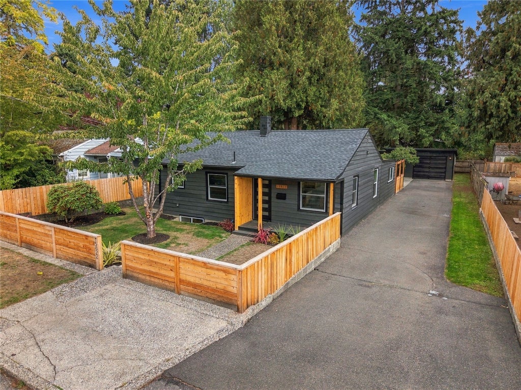 Photo of 15822 26th Avenue NE, Shoreline, WA 98155 (MLS # 2534316)