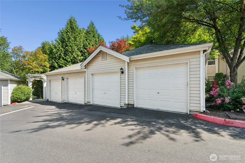 2300 Jefferson Avenue NE E121