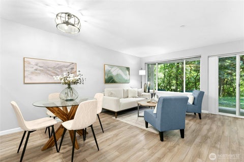 Photo of 2300 Jefferson Avenue NE #E121, Renton, WA 98056 (MLS # 2552126)