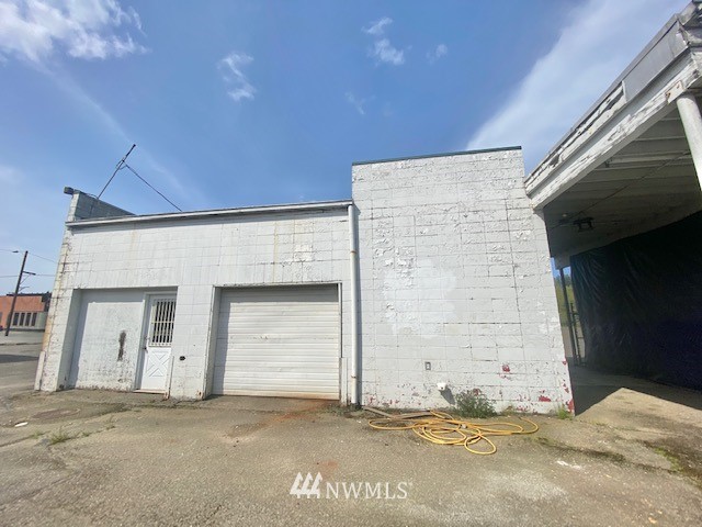 117 E Grove Street