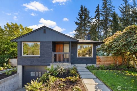 Photo of 1253 NE 90th Street, Seattle, WA 98115 (MLS # 2496394)