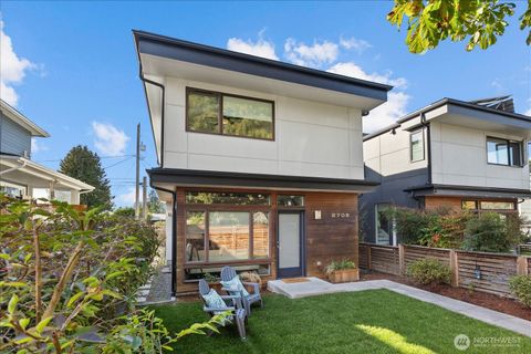 Photo of 2705 47th Avenue SW, Seattle, WA 98116 (MLS # 2439955)