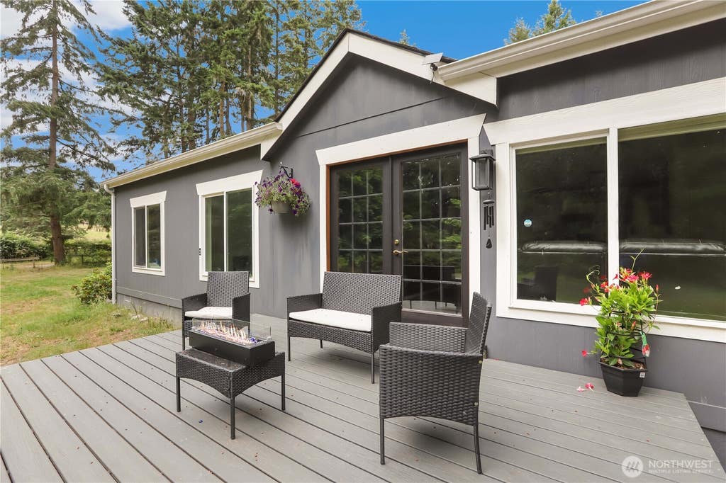 Photo of 2811 Andreason Road, Langley, WA 98260 (MLS # 2540743)
