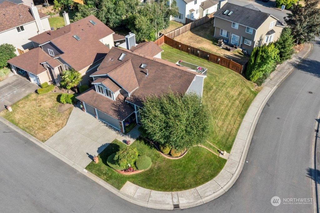 Photo of 12805 SE 306th Place, Auburn, WA 98092 (MLS # 2131843)