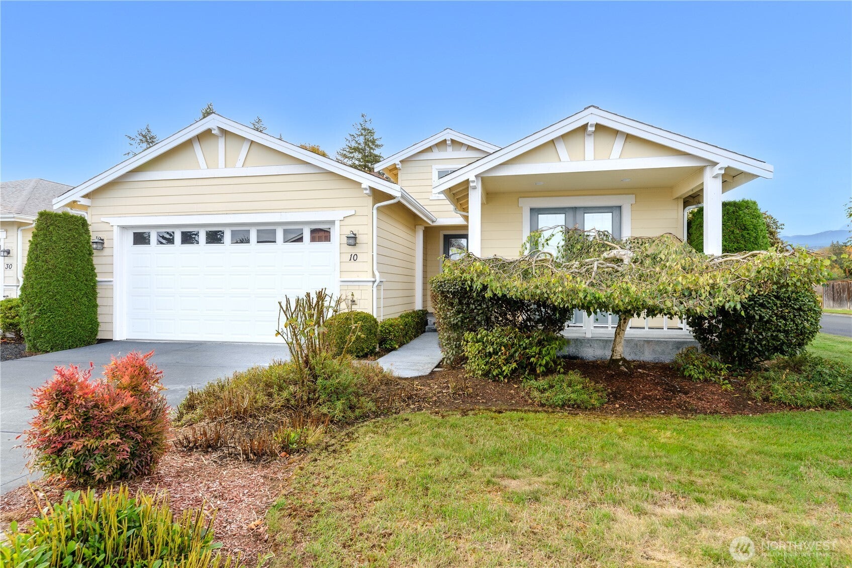 10 E Lobelia Drive