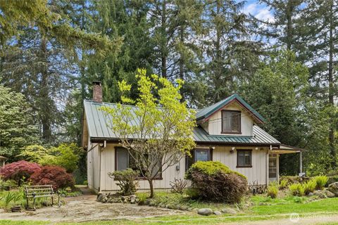 Photo of 32615 82nd Avenue S, Roy, WA 98580 (MLS # 2521574)