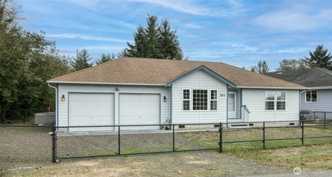 Photo of 362 Lake Bay Loop SE, Ocean Shores, WA 98569 (MLS # 2593285)