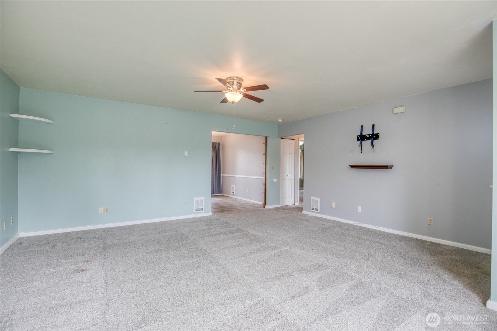 362 Lake Bay Loop SE